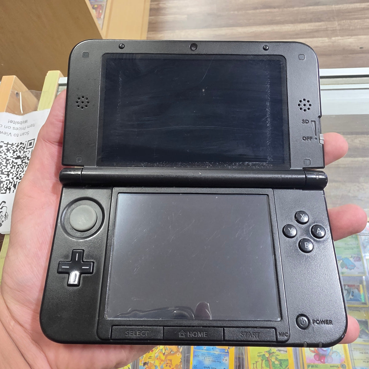 Red Nintendo 3DS XL Handheld System With Charger (US SYSTEM)