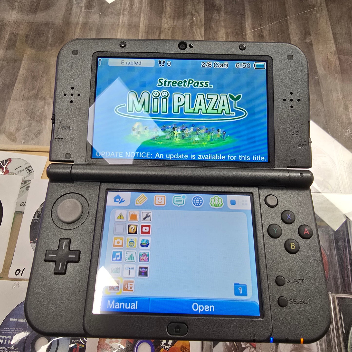 "New" Nintendo 3DS XL Handheld System With Charger