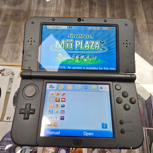 "New" Nintendo 3DS XL Handheld System With Charger