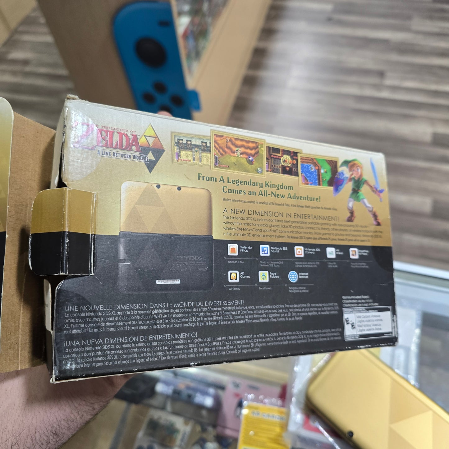 Nintendo 3DS XL Zelda Edition [A Link Between Worlds Pre-installed] Nintendo 3DS Handheld System with Charger and Box