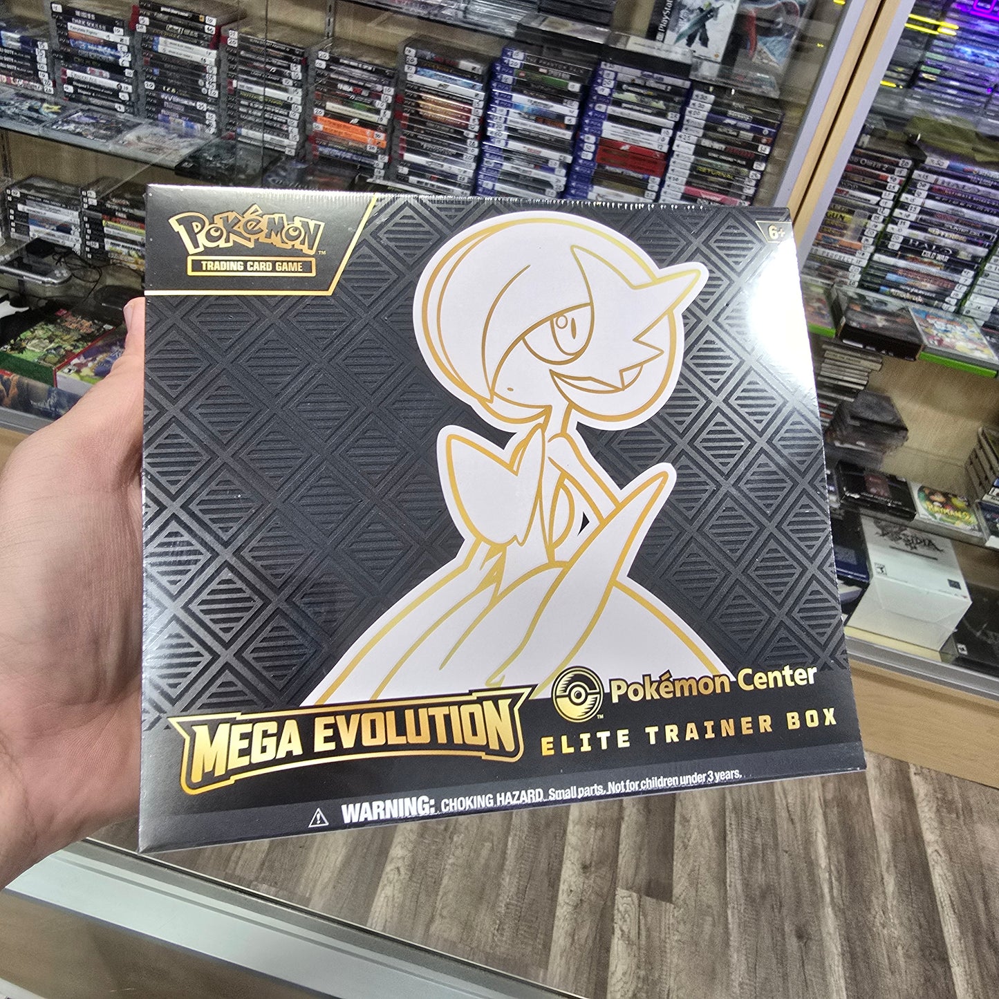 Mega Evolution Pokemon Center Elite Trainer Box (Exclusive) [Mega Gardevoir] - ME01: Mega Evolution (NM)