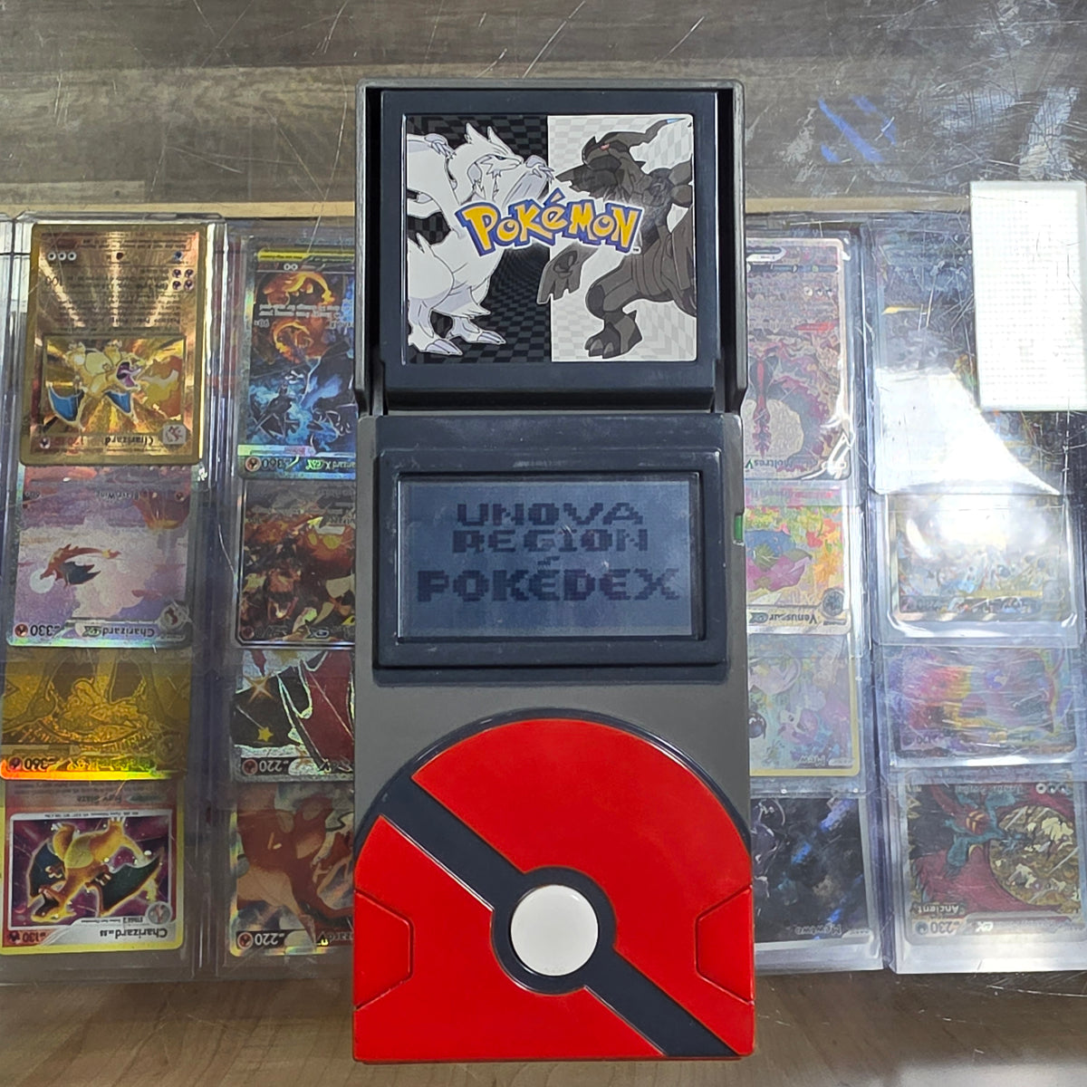 Pokemon Black & White Electronic Pokedex Toy
