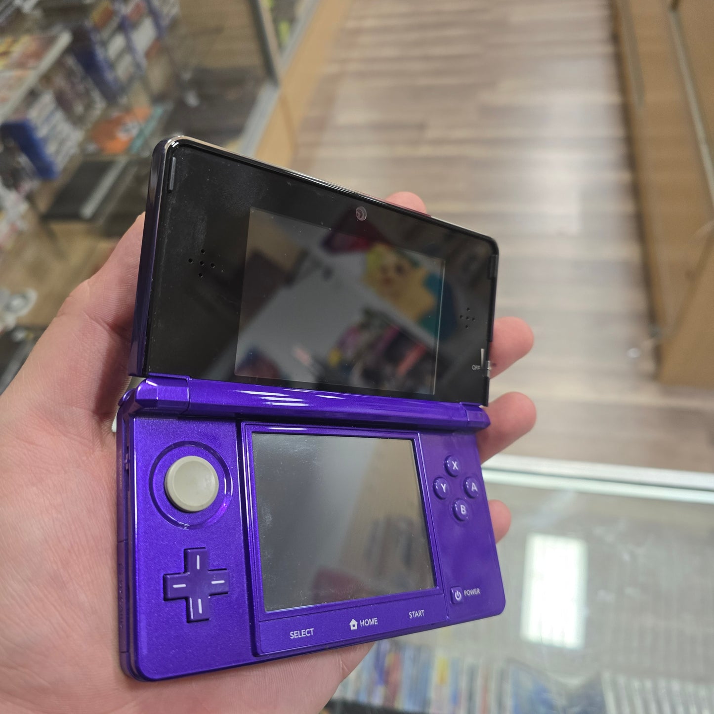 Nintendo 3DS Handheld System Purple - Great Shape