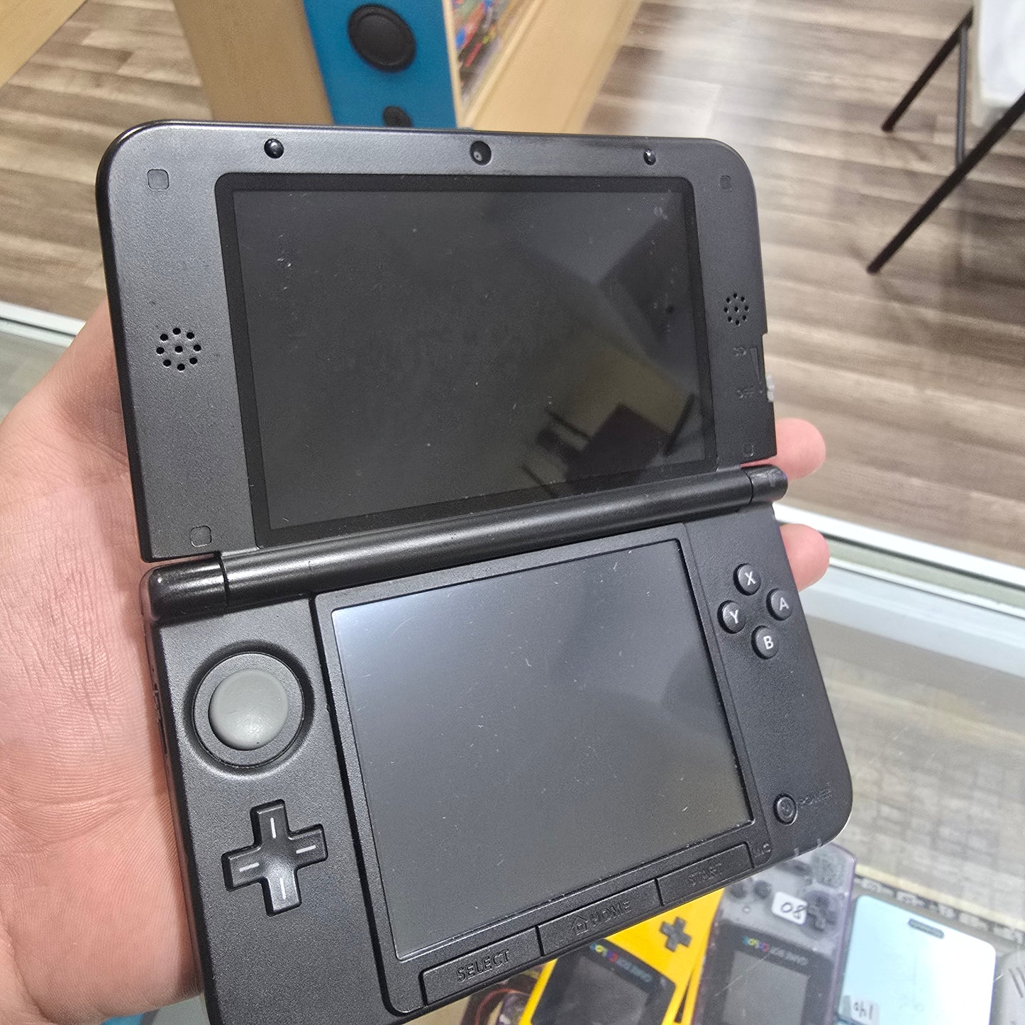 Nintendo 3DS XL Black Handheld System with Charger