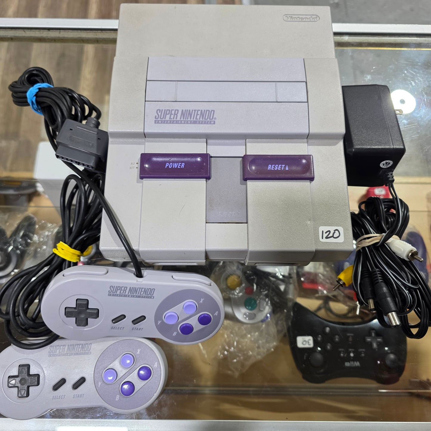 Super Nintendo Entertainment System [Controller, Cables Included]