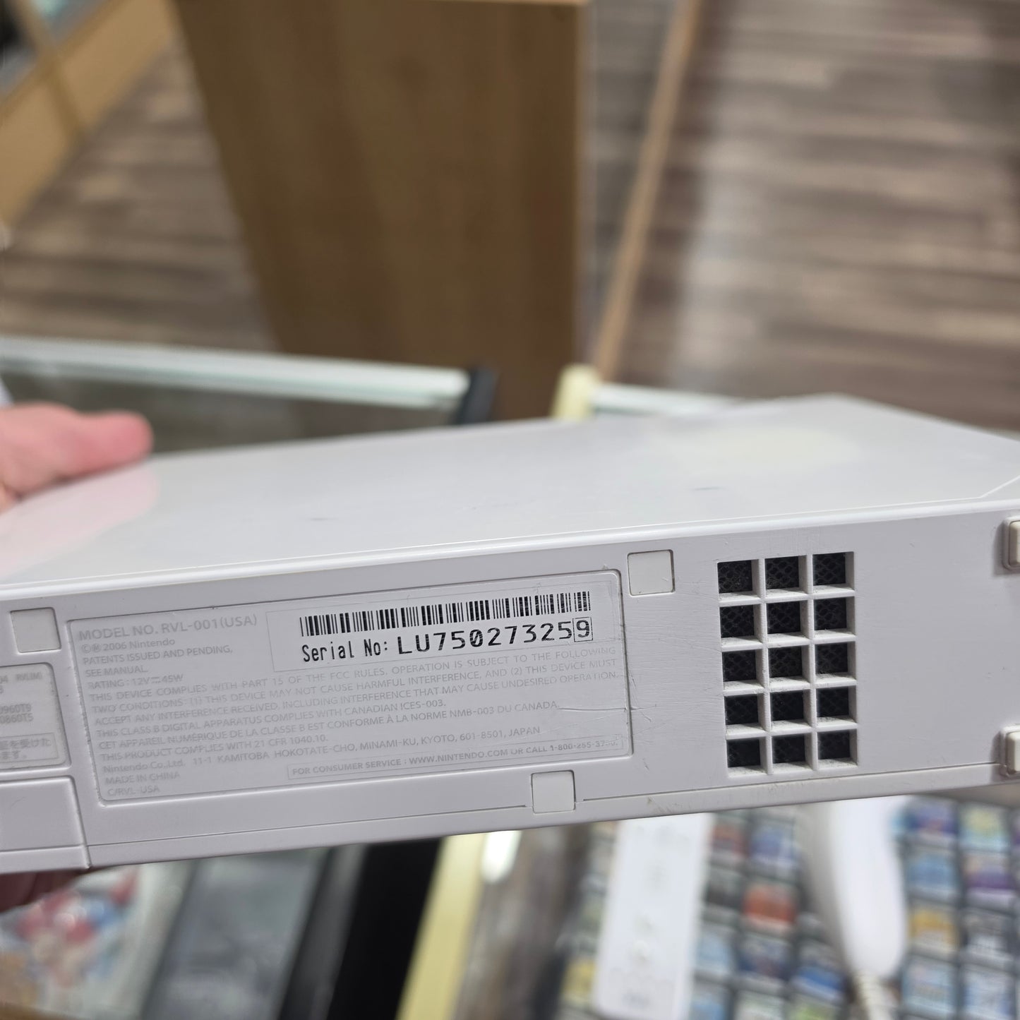 Nintendo Wii System with all wires and Controllers (259)