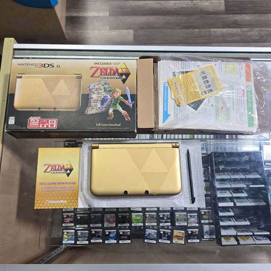 Nintendo 3DS XL Zelda Edition [A Link Between Worlds] Nintendo 3DS