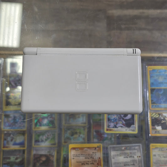 White Nintendo DS Lite Handheld System with Charger (497)