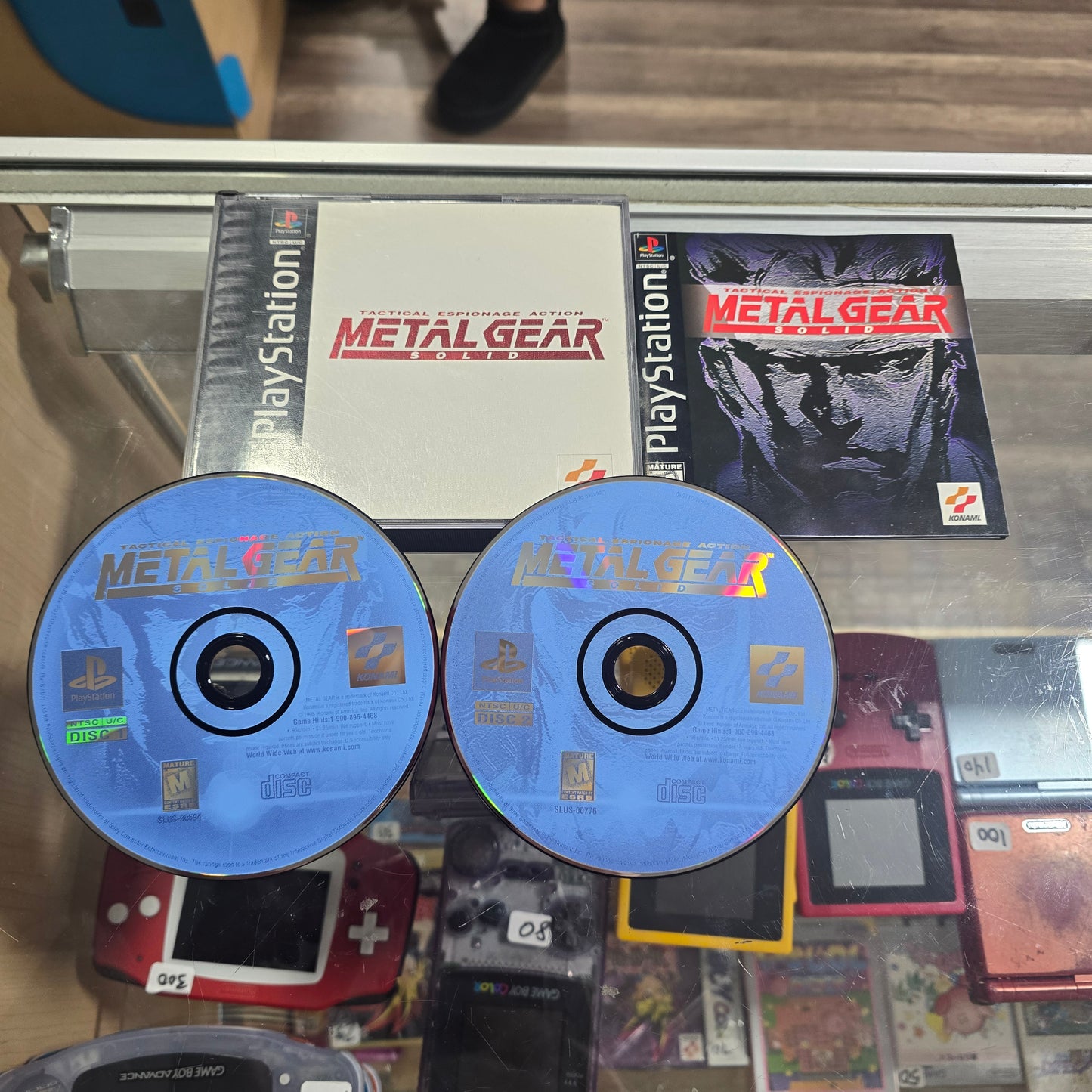 Metal Gear Solid with Registration Card Playstation 1