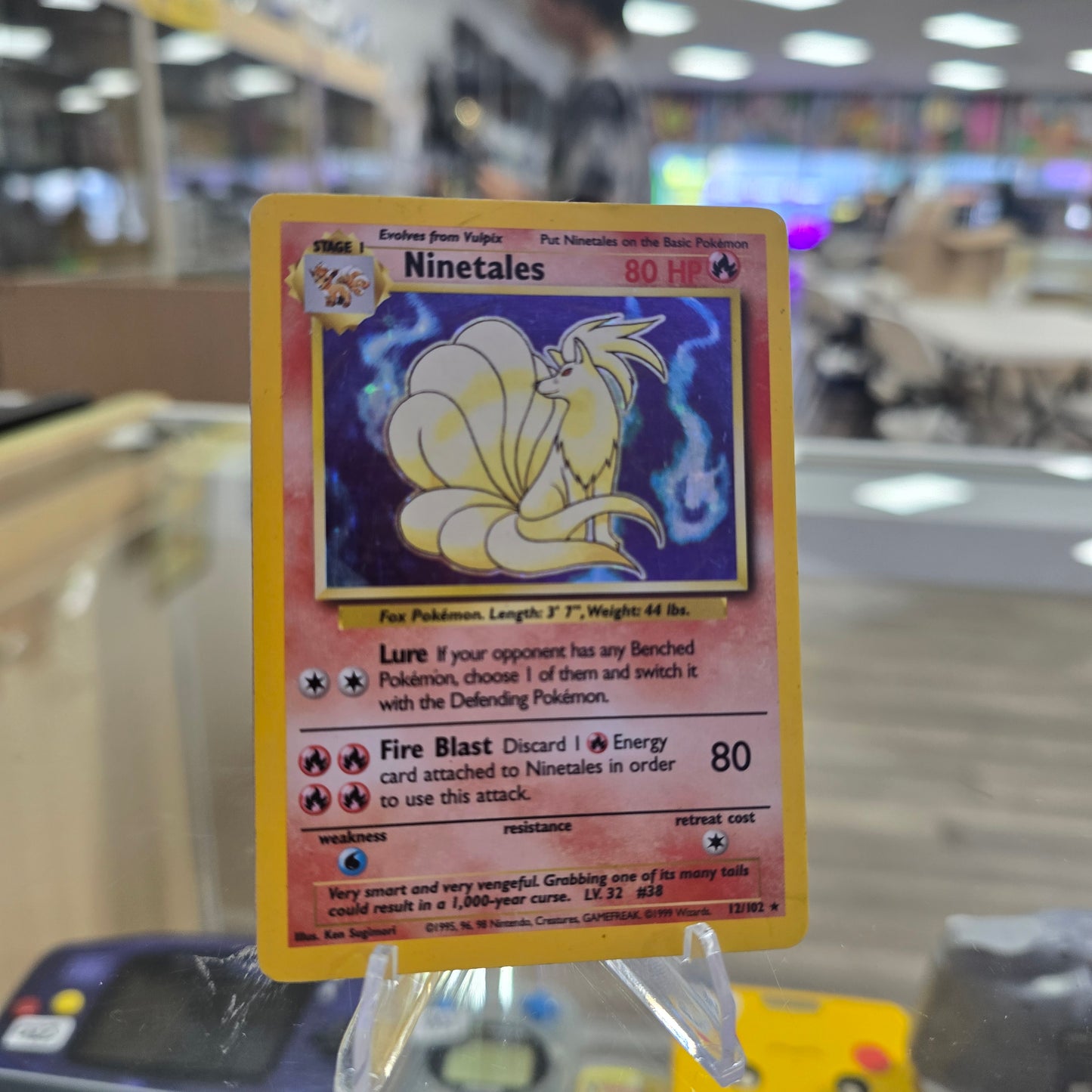 Ninetales - Base Set Holofoil (HP)