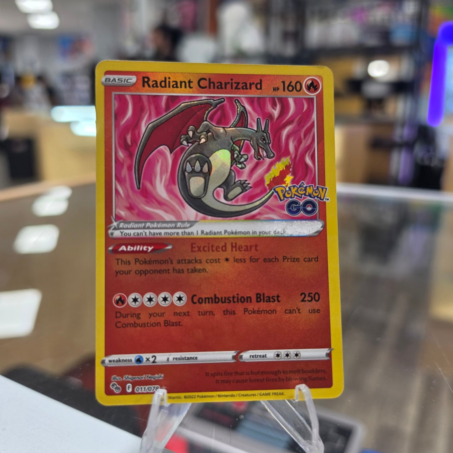 Radiant Charizard - Pokemon GO (NM)