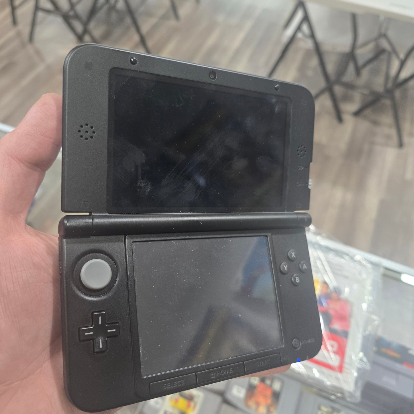 Nintendo 3DS XL Blue + Black Handheld System with Box and Charger