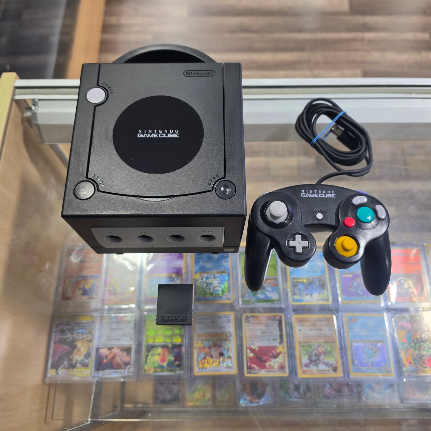 Black Nintendo GameCube System with One Controller and Wires+ Memory Card (924)