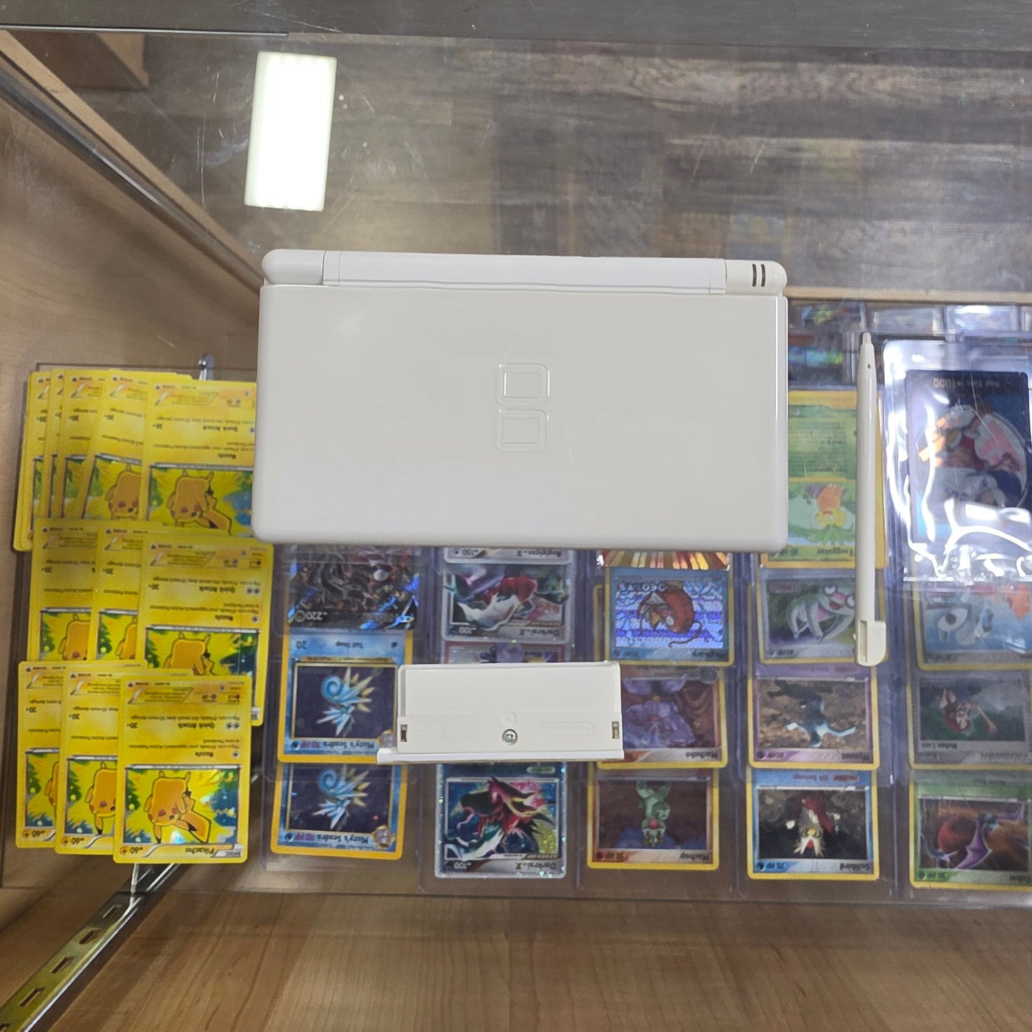 White Nintendo DS Lite Handheld System with Charger (JP)