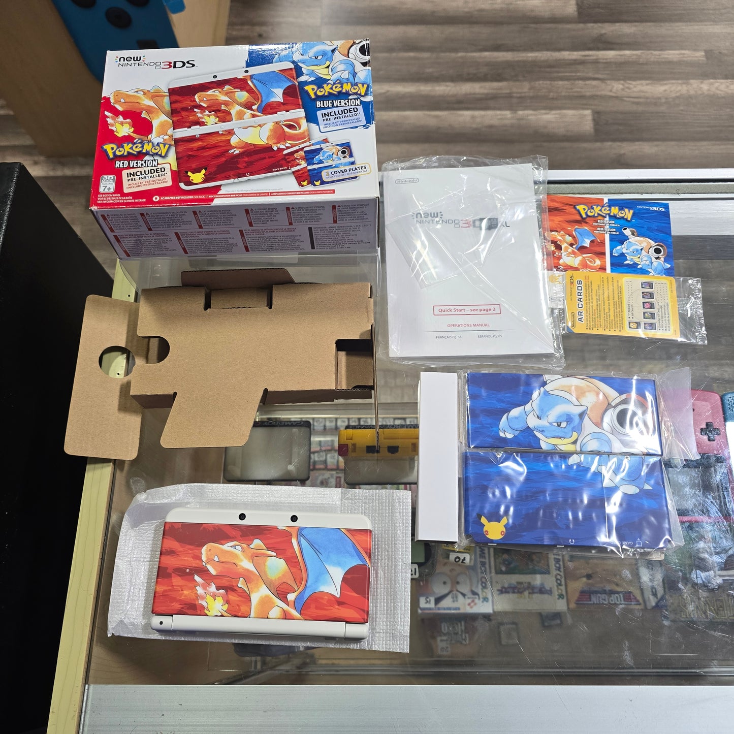 New Nintendo 3DS Pokemon 20th Anniversary Edition Nintendo 3DS (CLEAN SYSTEM AND BOX) with Box Protector
