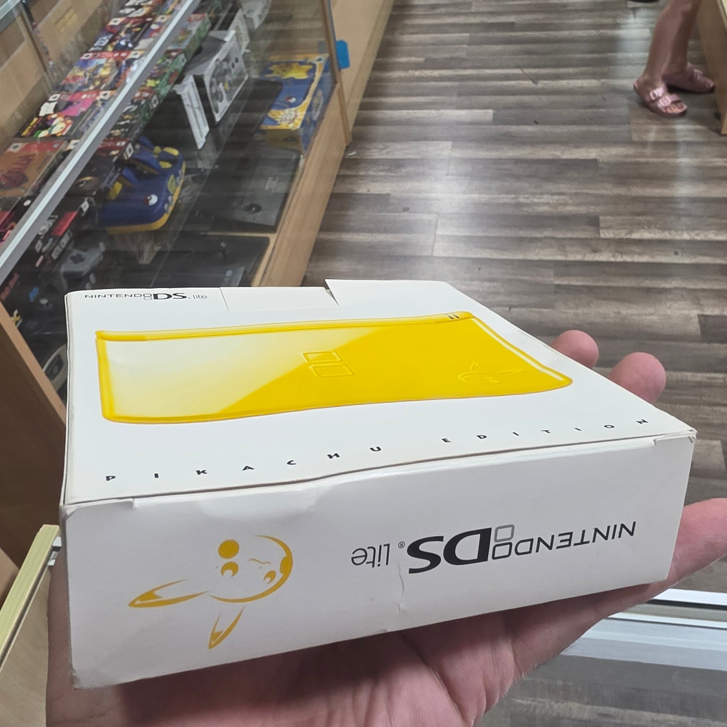 Nintendo DS Lite Yellow Pikachu Limited Edition (NEVER USED)