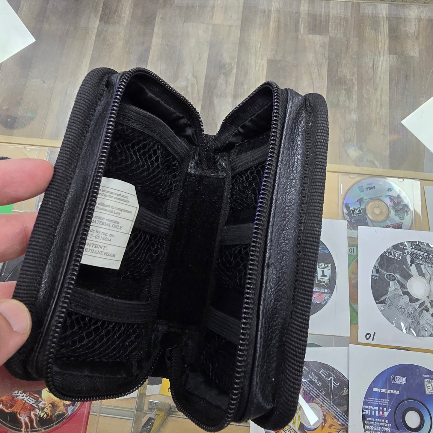 Nintendo Gameboy Advance Carrying Game Case