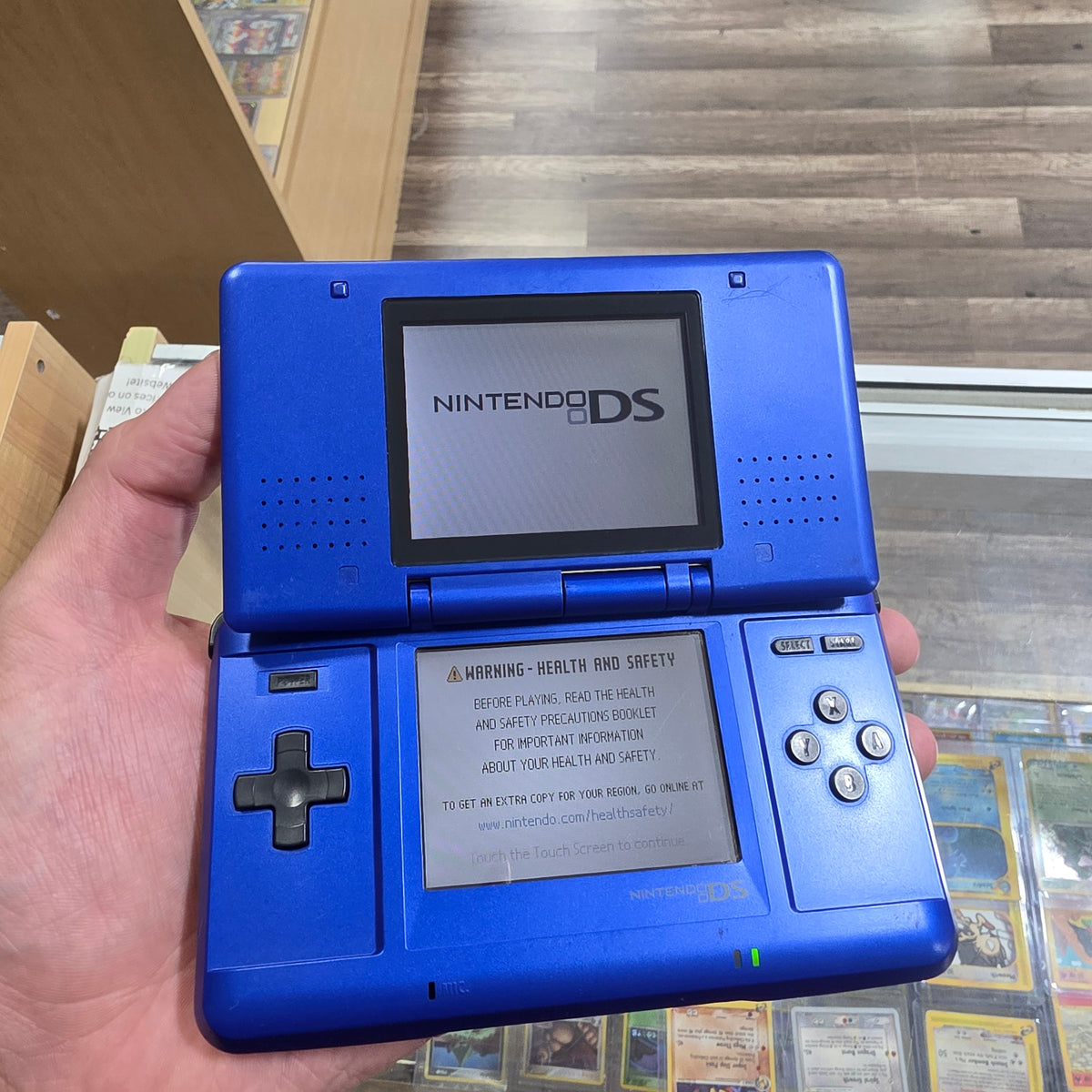 (687) Blue Nintendo DS Handheld System with Charger