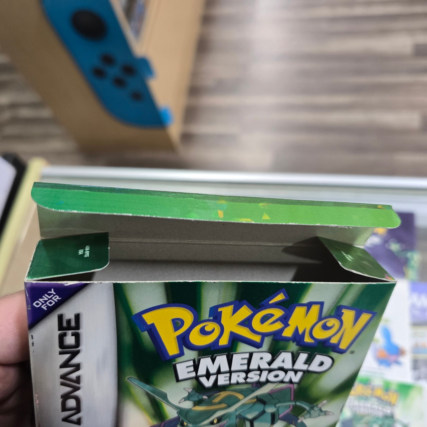 Pokémon Emerald (Authentic) CIB with Poster Nintendo Gameboy Advance