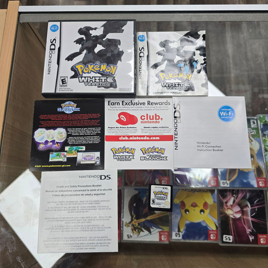 Pokémon White CIB Nintendo DS