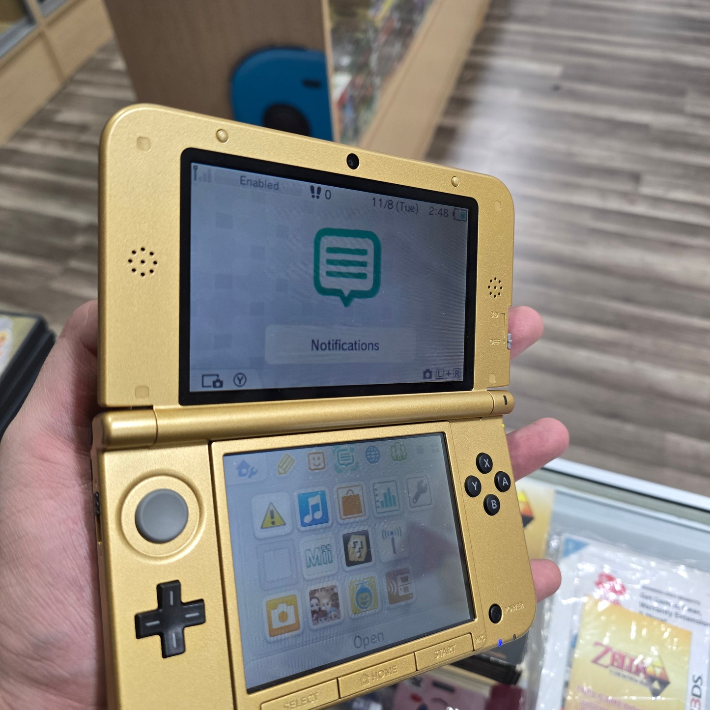 Nintendo 3DS XL Zelda Edition [A Link Between Worlds Pre-installed] Nintendo 3DS Handheld System with Charger and Box