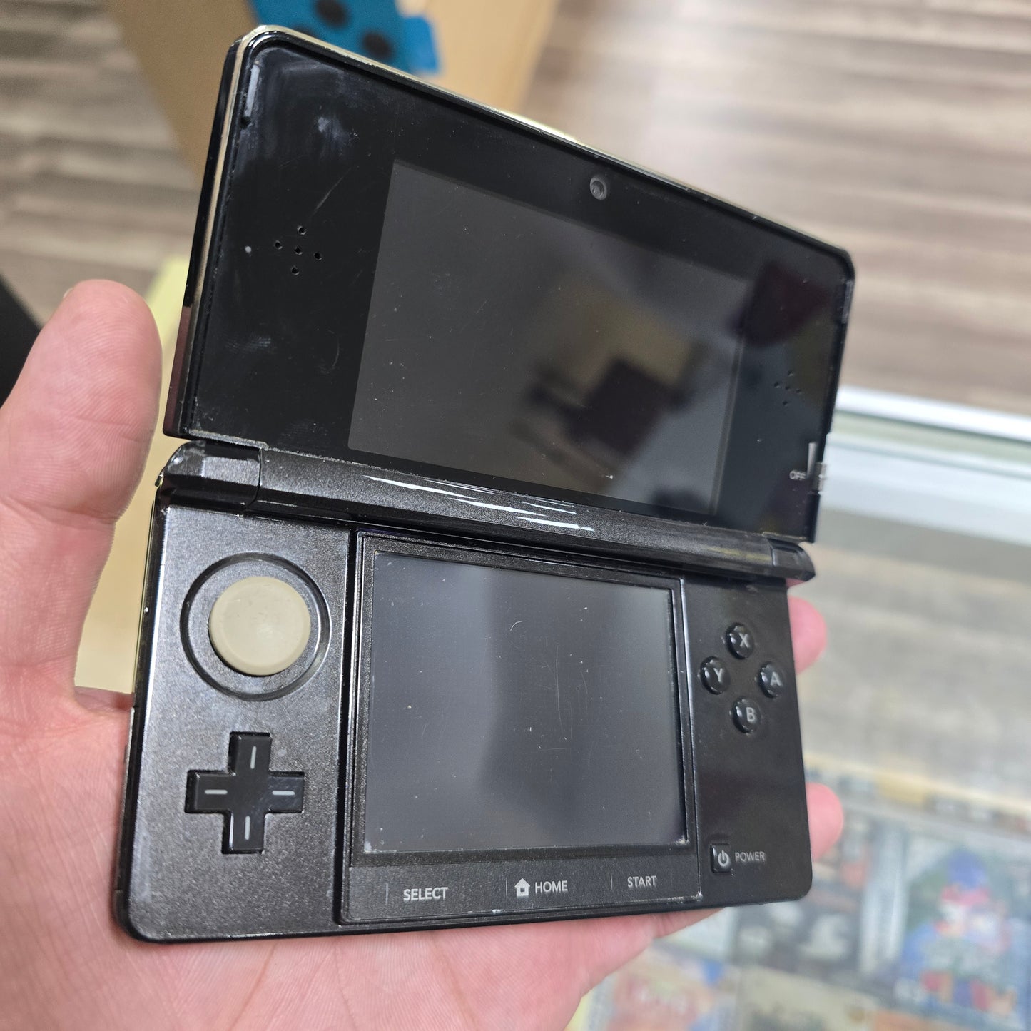 Black Nintendo 3DS Handheld System with Charger (Poor Condition)