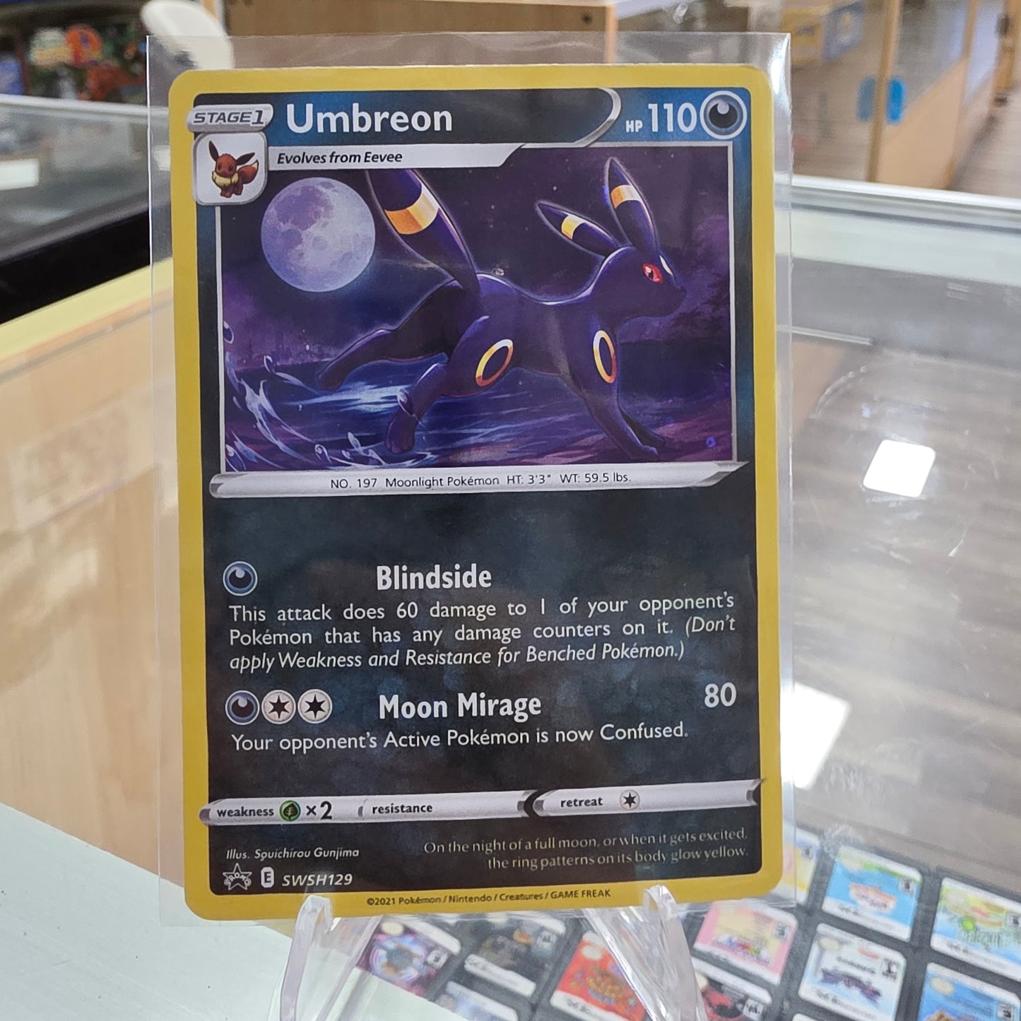 Umbreon - SWSH129 - SWSH: Sword & Shield Promo Cards (NM)