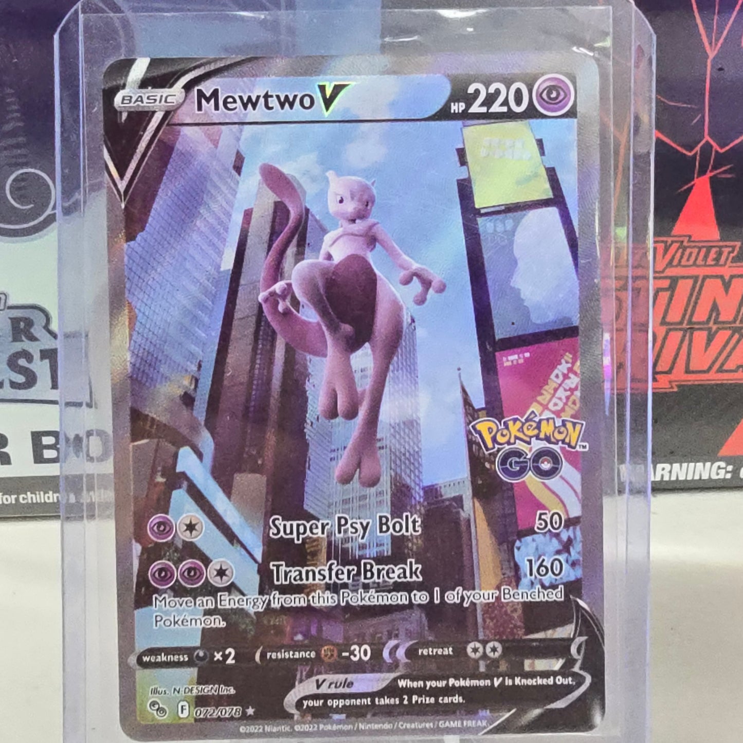 Mewtwo V (Alternate Full Art) - Pokemon GO (NM)
