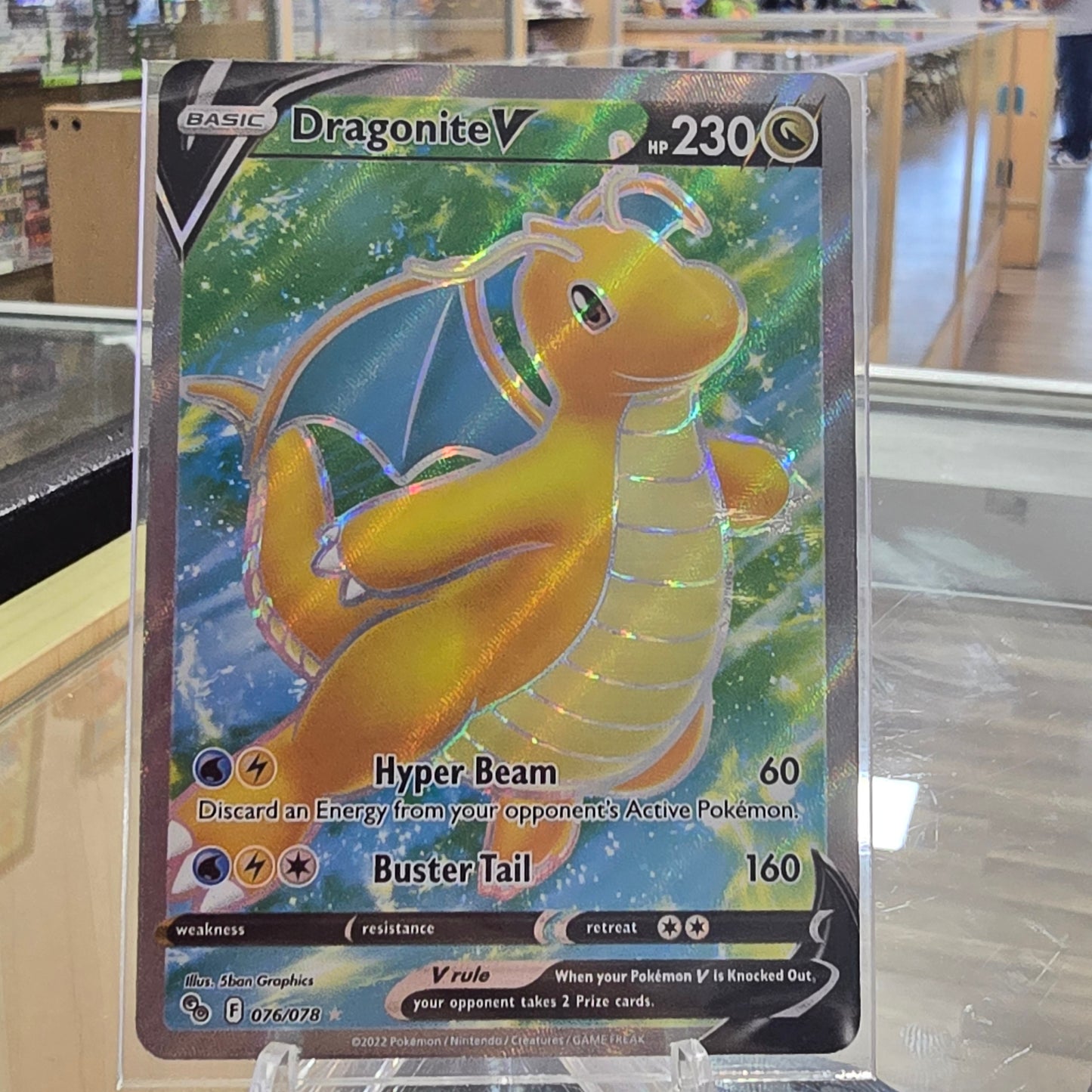 Dragonite V (Full Art) - Pokemon GO (NM)