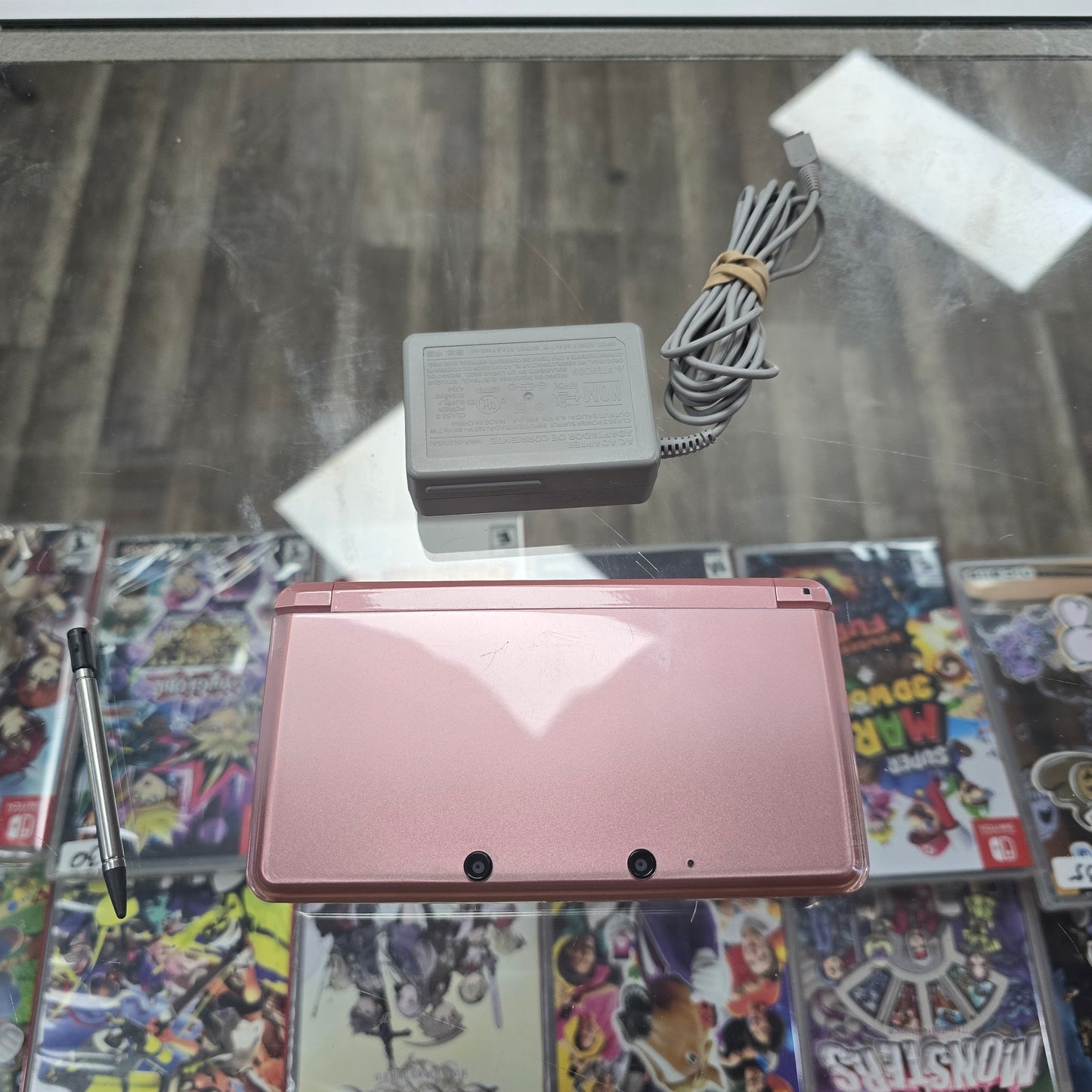 Pearl Pink Nintendo 3DS Handheld System with Charger