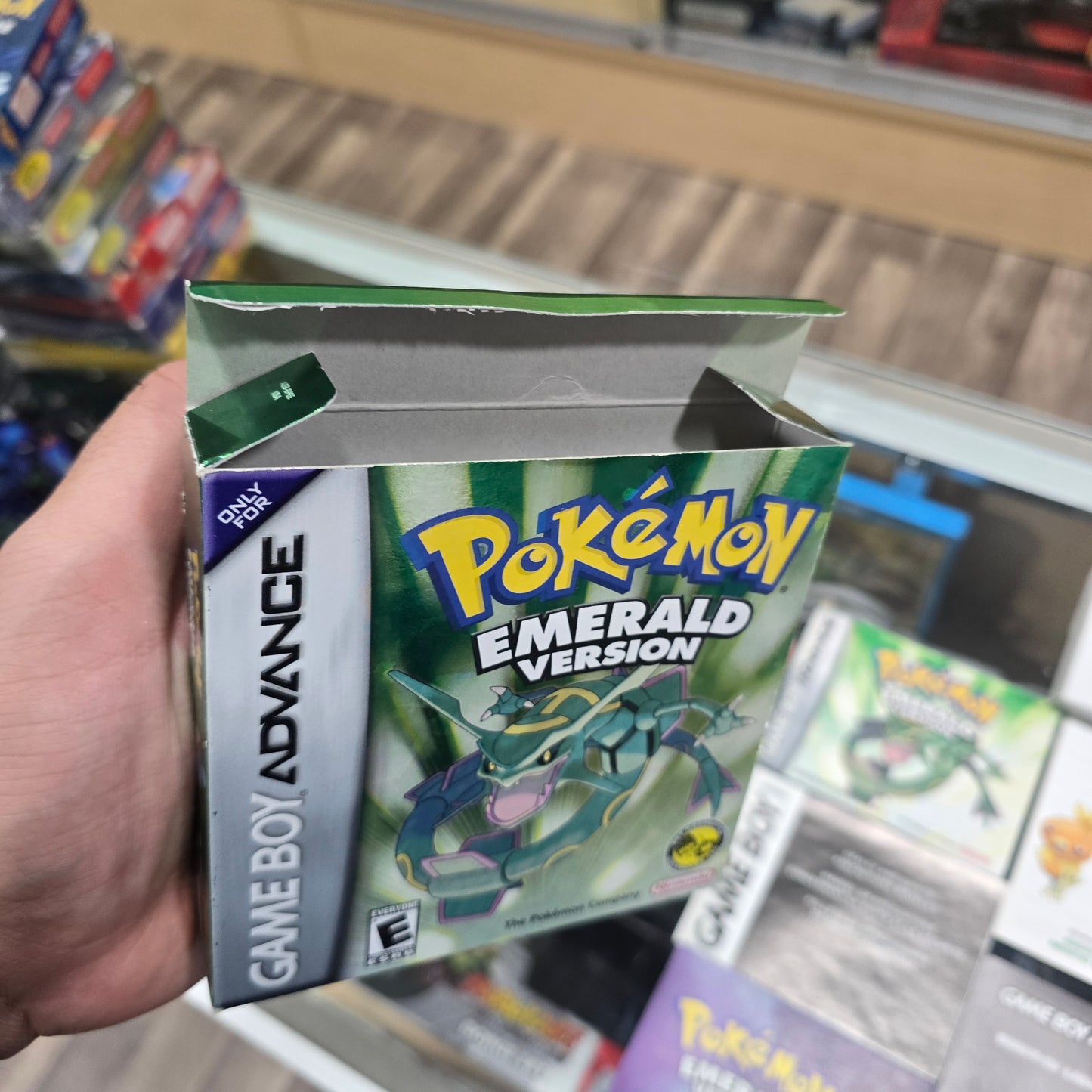 Pokémon Emerald (Authentic) (Good Condition) (CIB) Nintendo Gameboy Advance