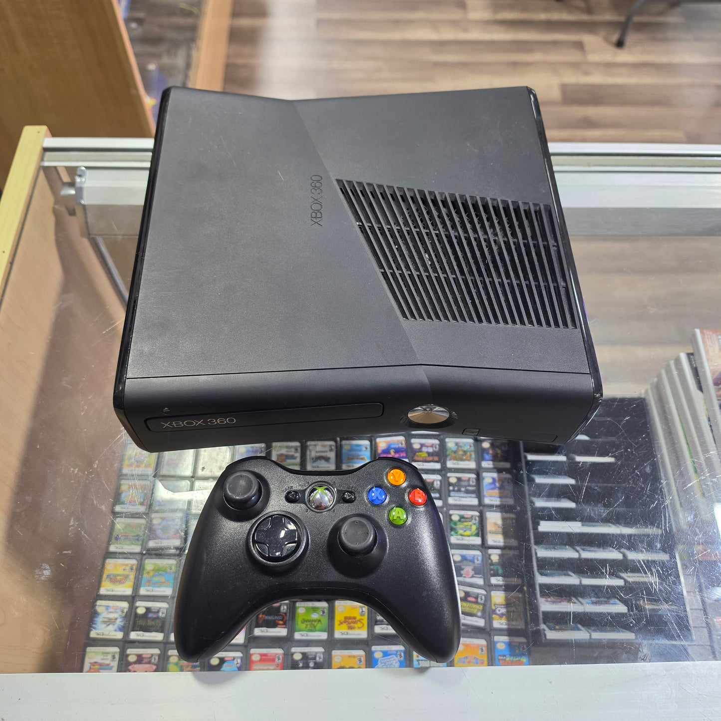 Xbox 360 System with all wires and Controller + 250 GB Drive