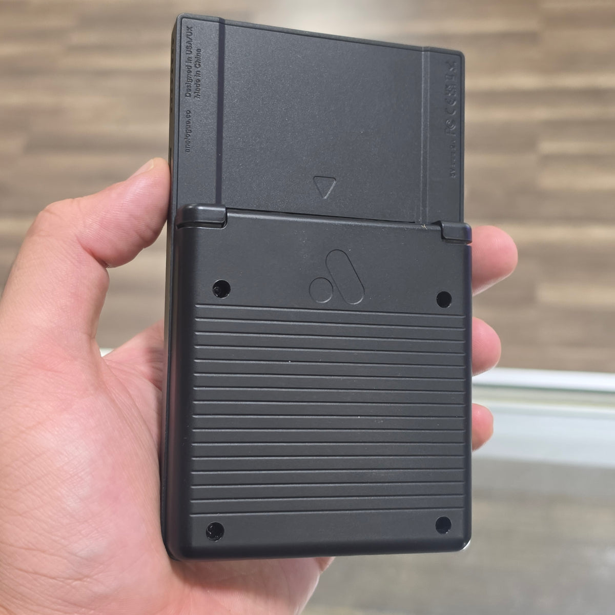 Black Analogue Pocket Handheld System with Cable