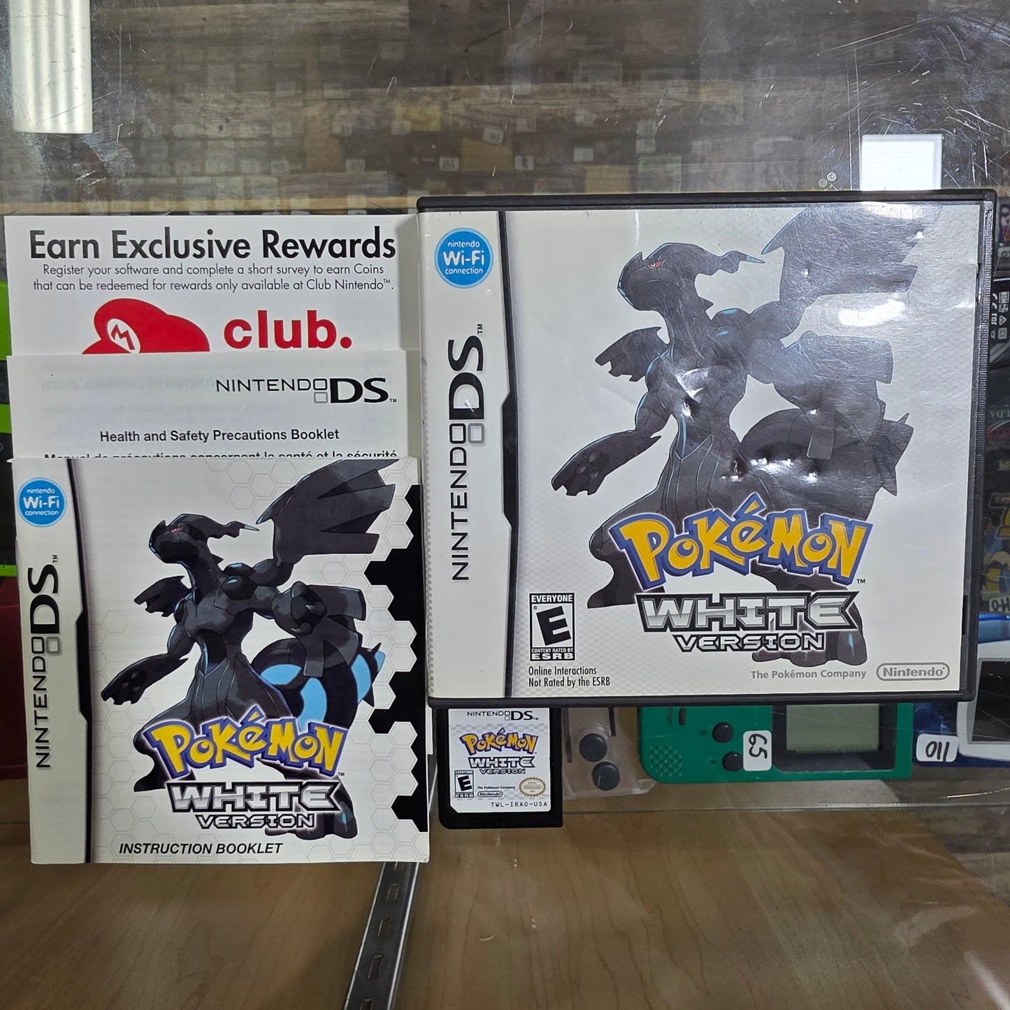 Pokémon Black Version Nintendo DS [Authentic]