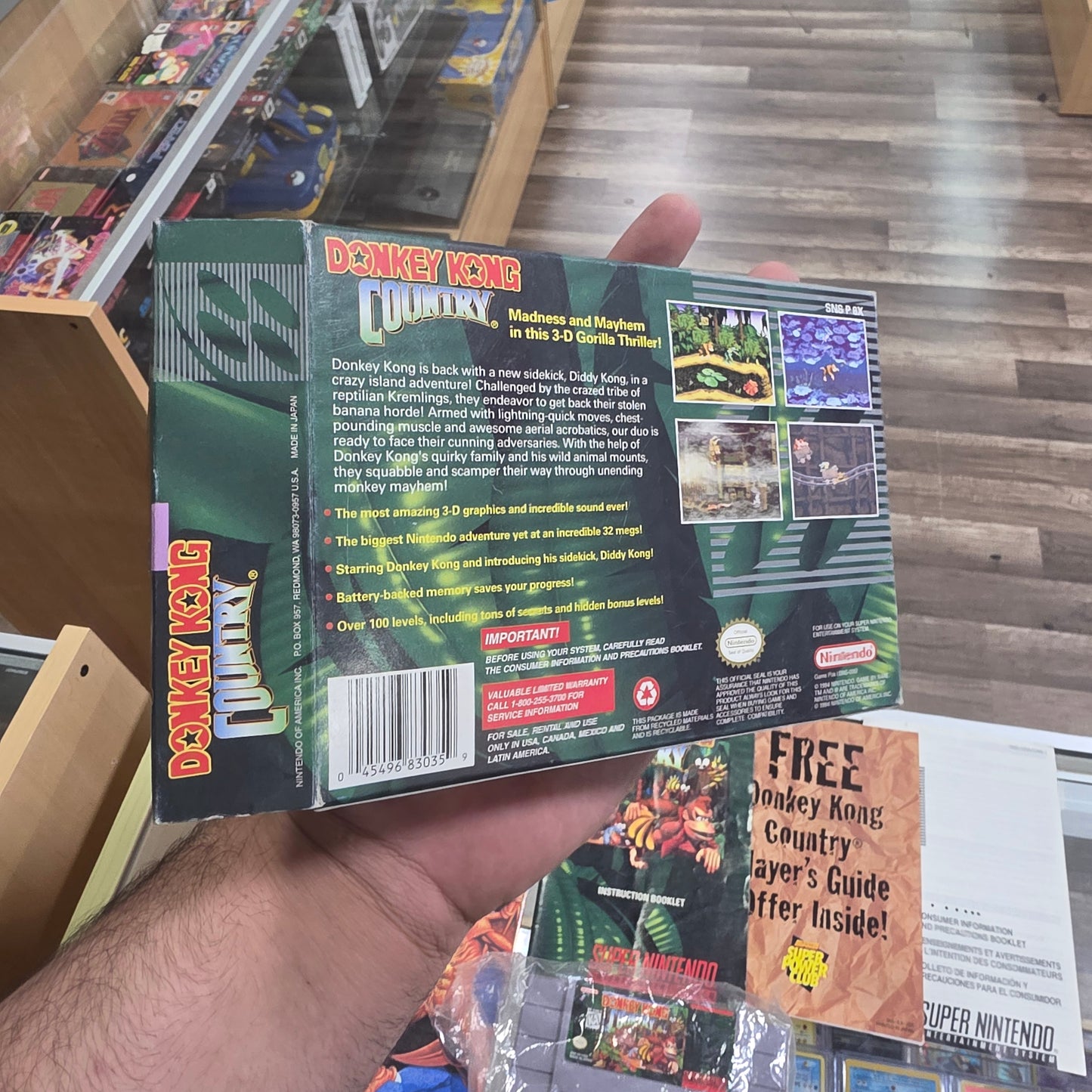 Donkey Kong Country Super Nintendo CIB with Poster (NO TRAY)