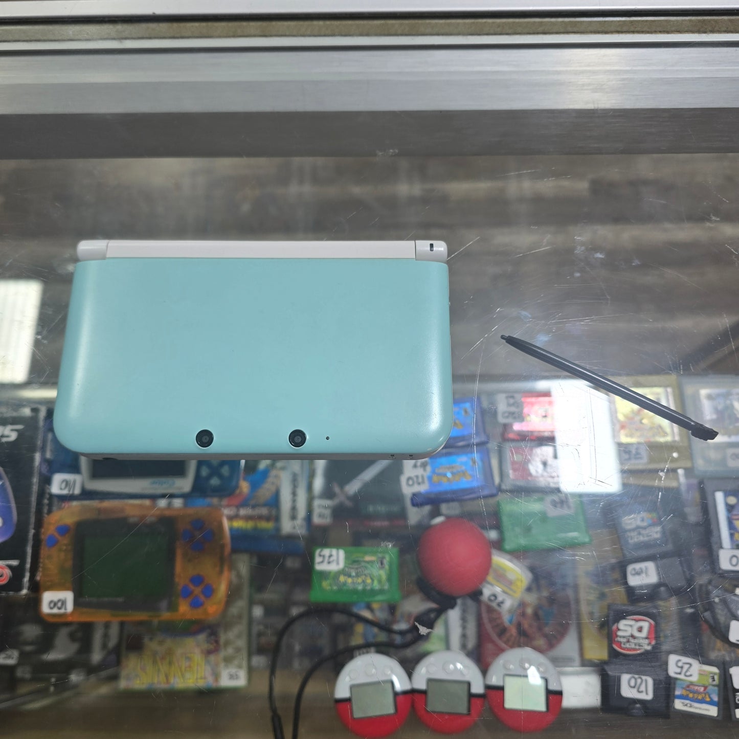 Nintendo 3DS LL Mint + White Handheld System with Digital Games and Charger (Check Condition)