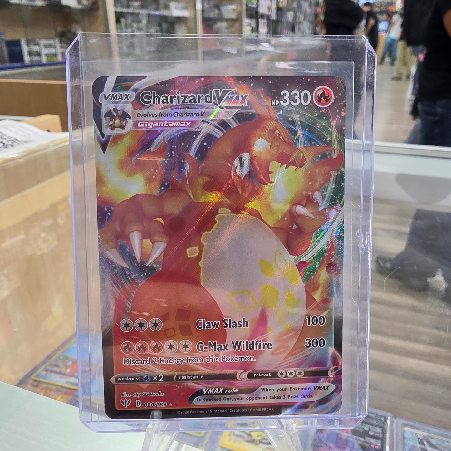 (NM) Charizard VMAX - SWSH03: Darkness Ablaze