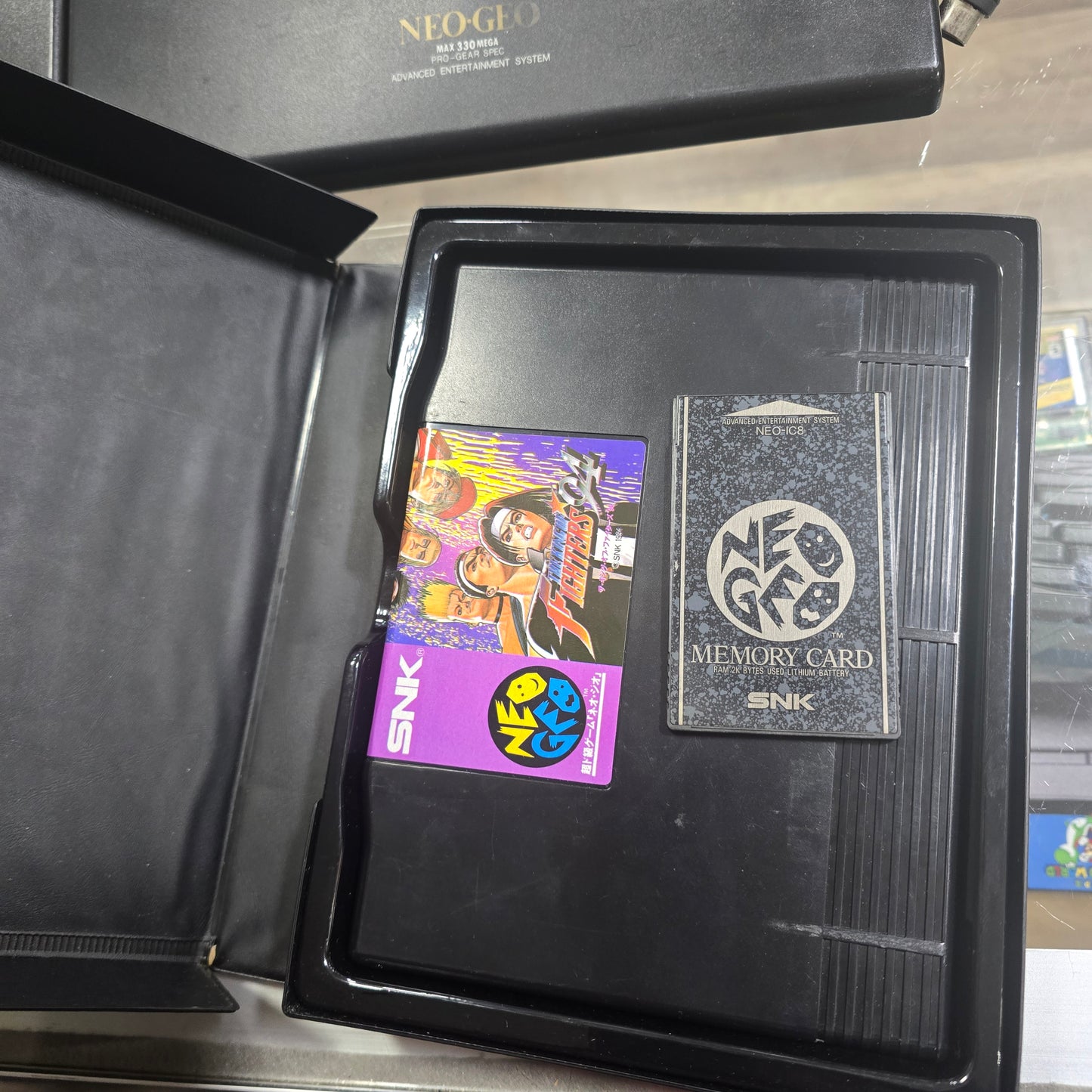 Neo Geo System Neo Geo AES with 2 Controllers and King Of Fighters '94 JP