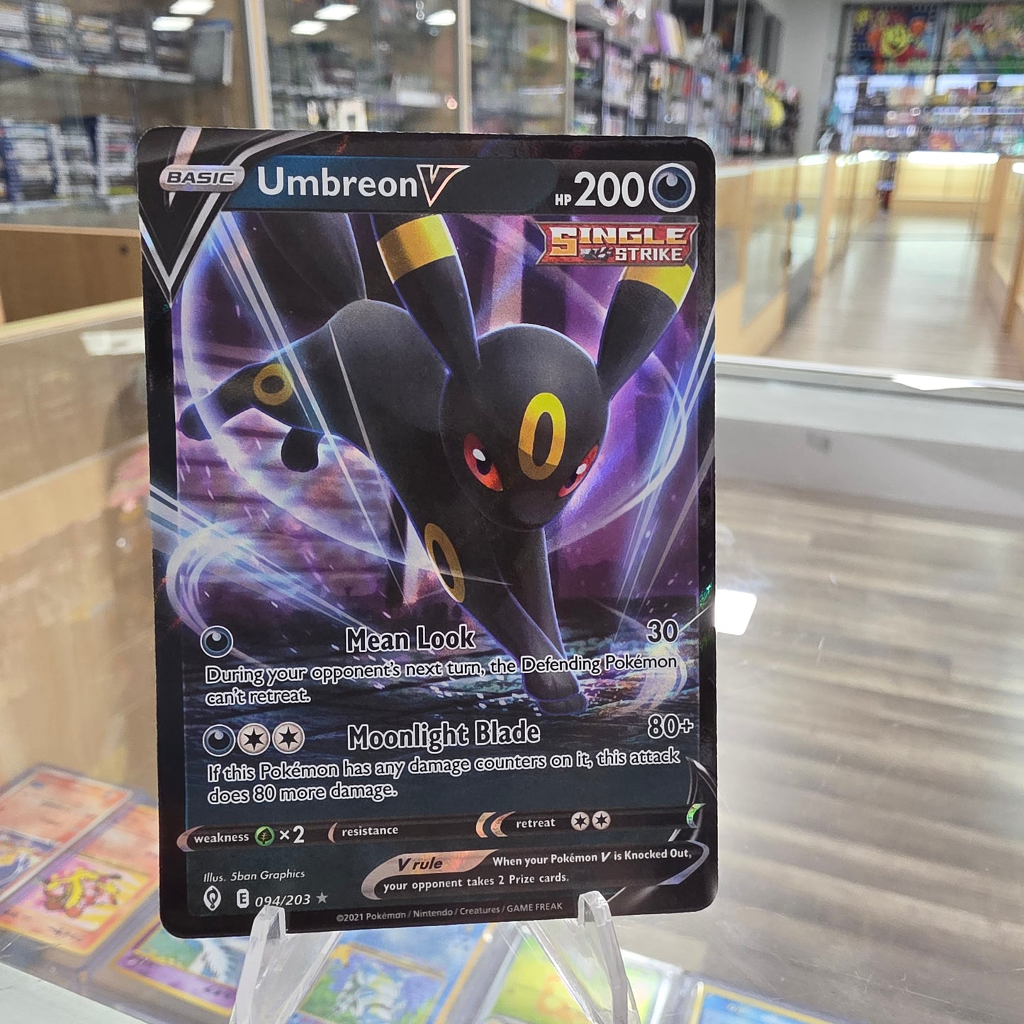 Umbreon V - SWSH07: Evolving Skies (NM)