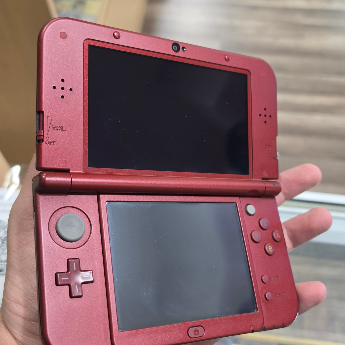 (485) New Nintendo 3DS XL Handheld System (Red) w/ Charger (Region Free)(JAPANESE TO US) (DIGITAL GAMES)