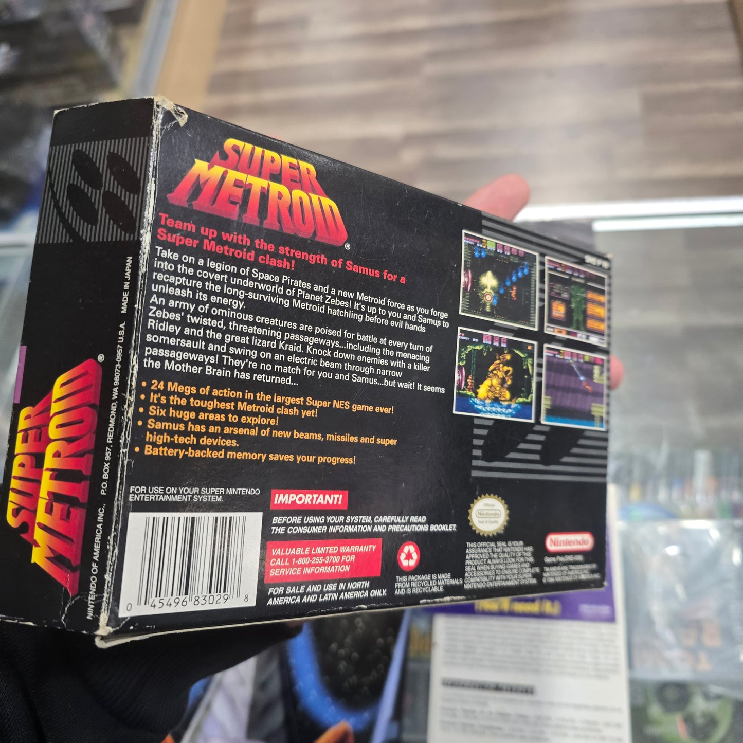 Super Metroid CIB with Poster and Box Protector Super Nintendo