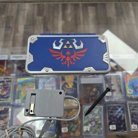 New Nintendo 2DS XL Hylian Shield Edition (Very Clean) Nintendo 3DS Handheld System with Charger