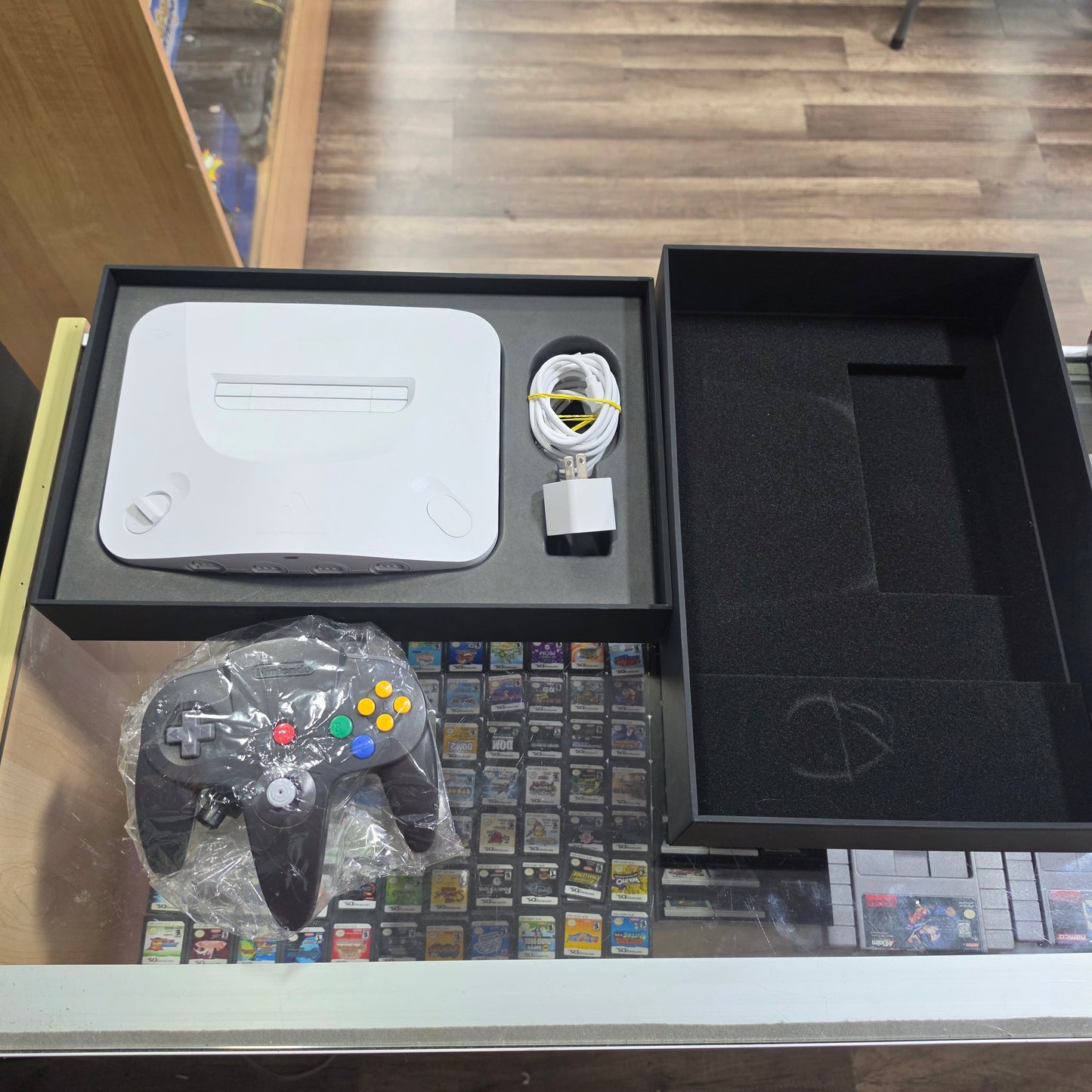 Analogue 3D - White Nintendo 64 with One Original Controller