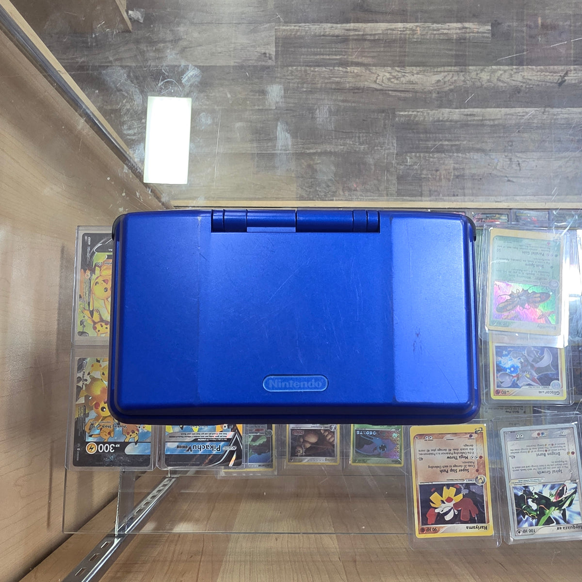 (687) Blue Nintendo DS Handheld System with Charger