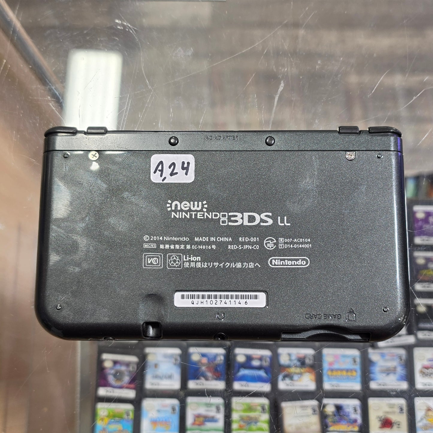 Black New Nintendo 3DS XL Handheld System With Charger (Region Free)(JAPANESE TO US)