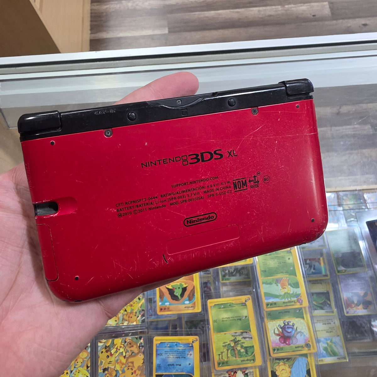 Red Nintendo 3DS XL Handheld System With Charger (US SYSTEM)