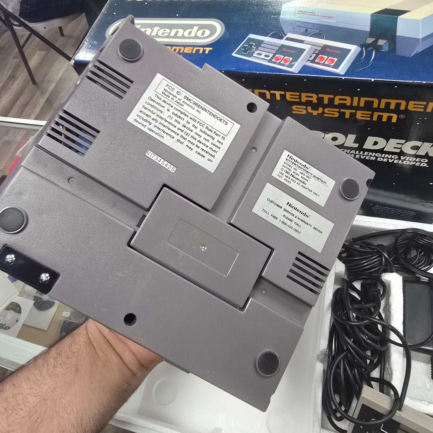 Nintendo NES Control Deck Complete Very Good Condition