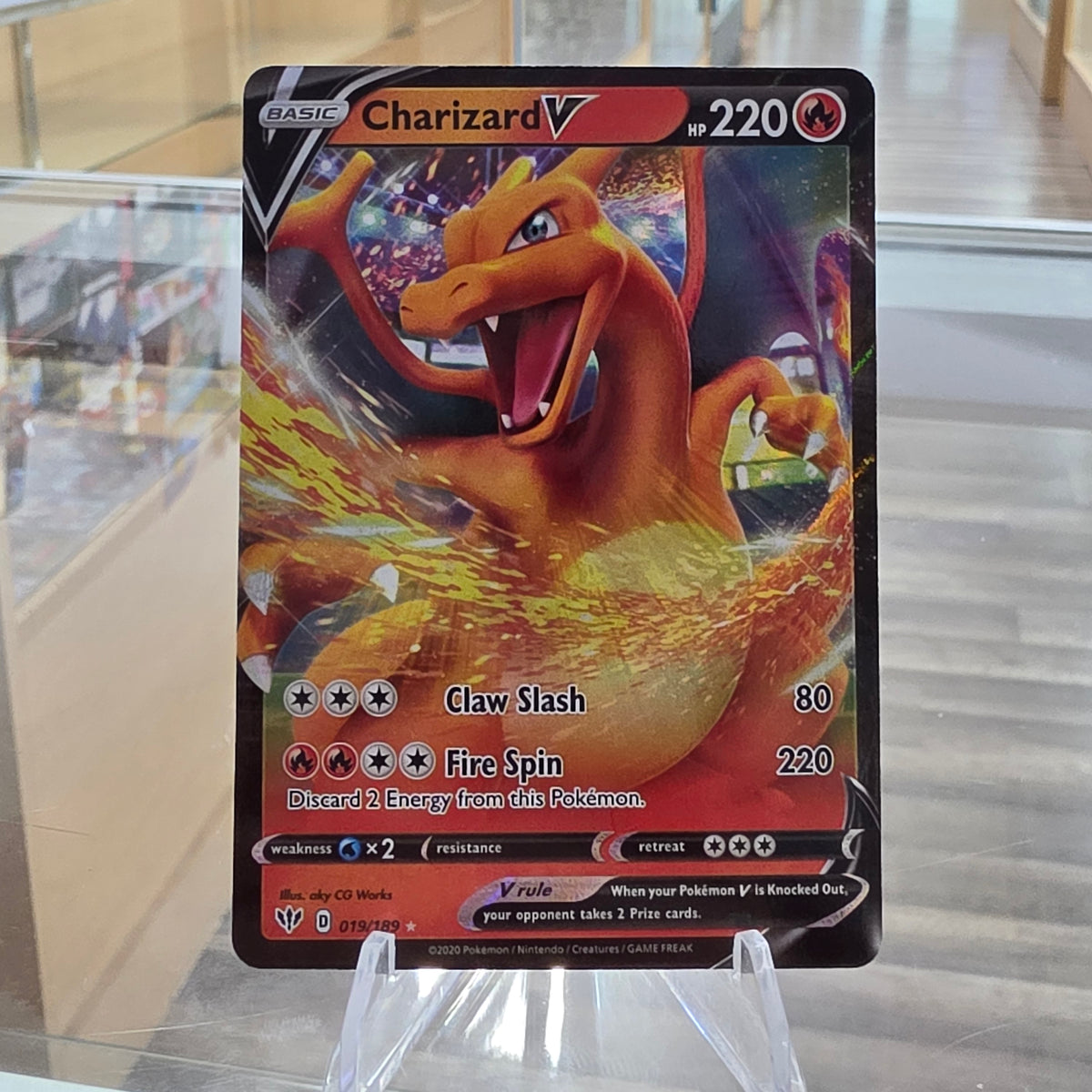 (NM) Charizard V - SWSH03: Darkness Ablaze