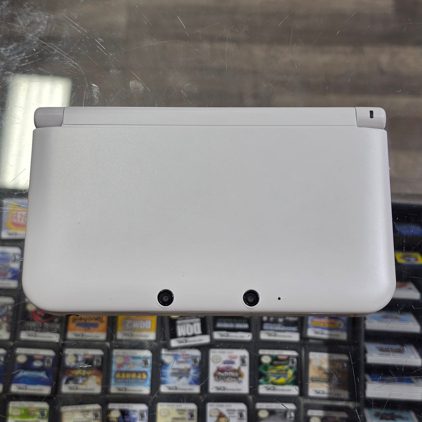White Nintendo 3DS XL Handheld System With Charger (Region Free)(JAPANESE TO US)