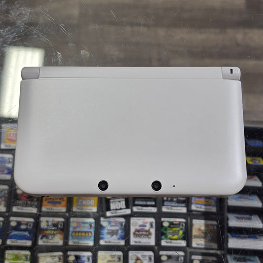 White Nintendo 3DS XL Handheld System With Charger (Region Free)(JAPANESE TO US)